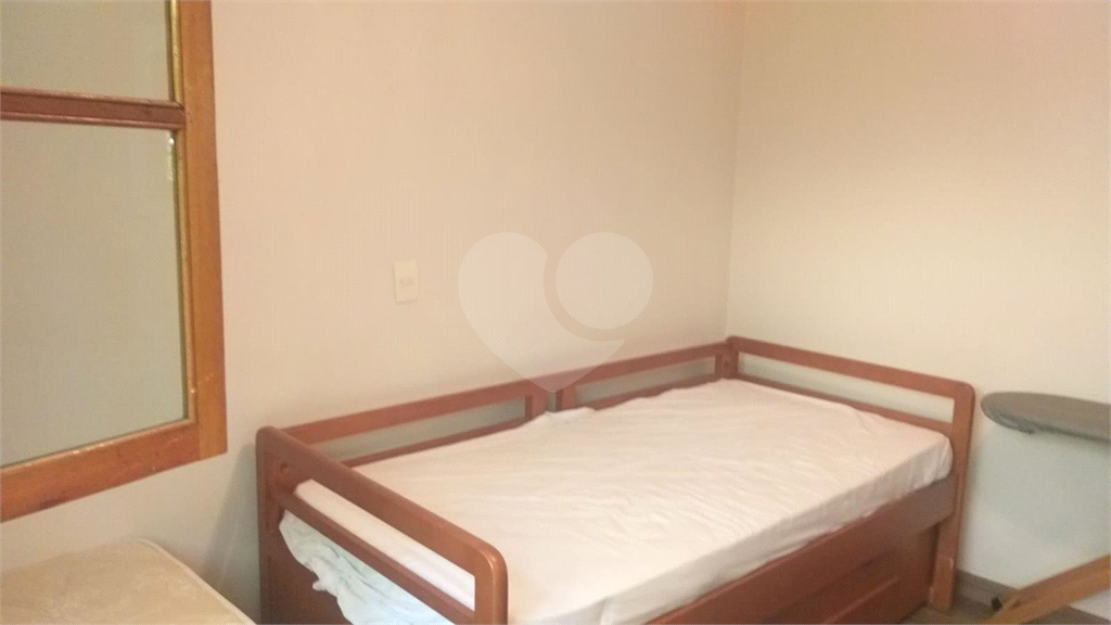 Casa em Condomínio Capital ville