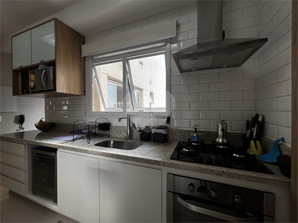 Apartamento de 117 m², com 2 dormitórios e 2 vagas na Barra Funda - Zona Oeste