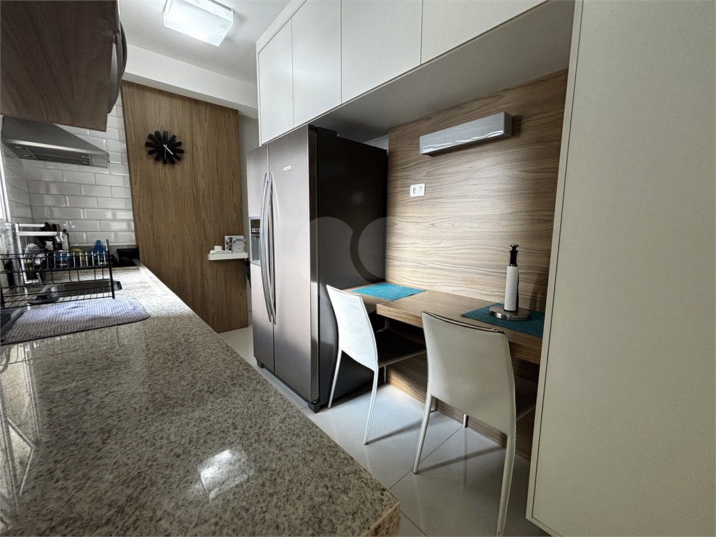 Apartamento de 117 m², com 2 dormitórios e 2 vagas na Barra Funda - Zona Oeste
