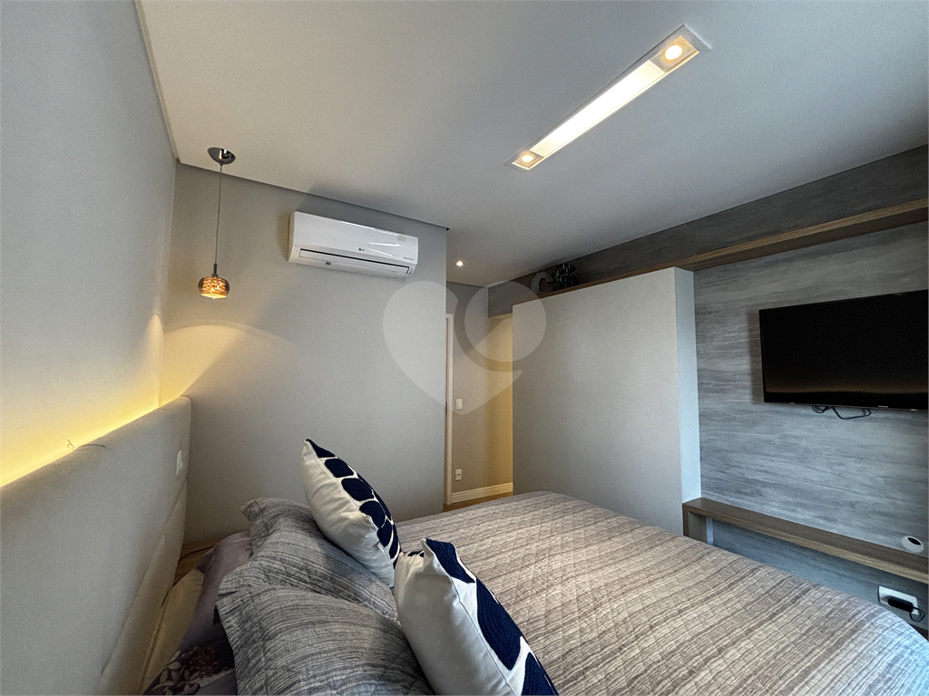 Apartamento de 117 m², com 2 dormitórios e 2 vagas na Barra Funda - Zona Oeste