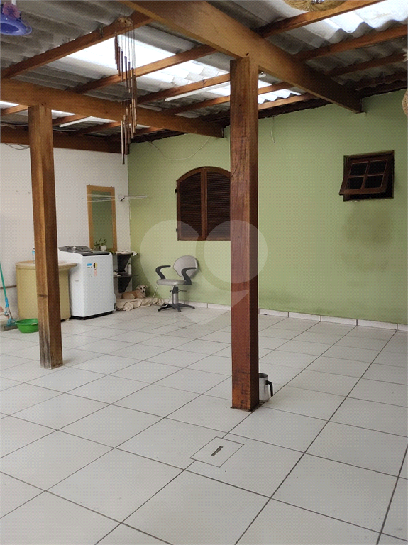 Casa à venda com 5 quartos, 326m² - Foto 18