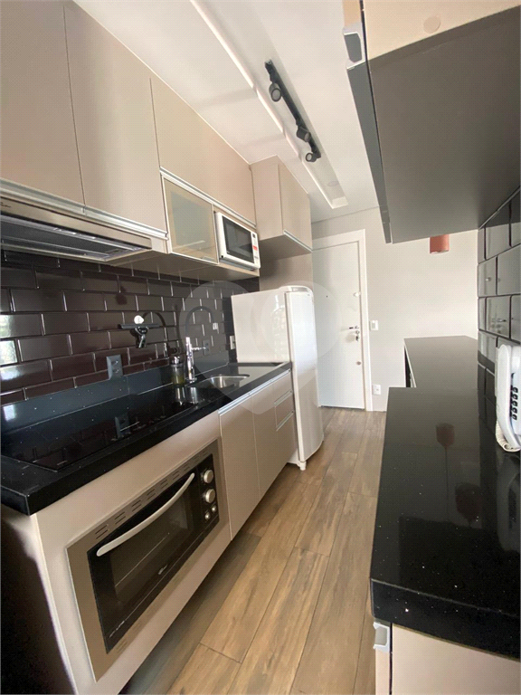 EXCELENTE APARTAMENTO Localizado no bairro do Bom Retiro próximo à Avenida Santos Dumont, com acesso