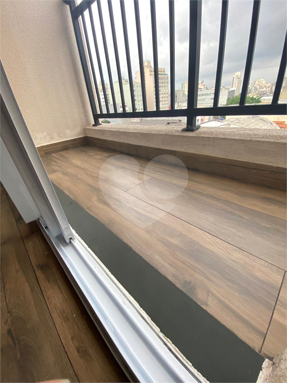 EXCELENTE APARTAMENTO Localizado no bairro do Bom Retiro próximo à Avenida Santos Dumont, com acesso