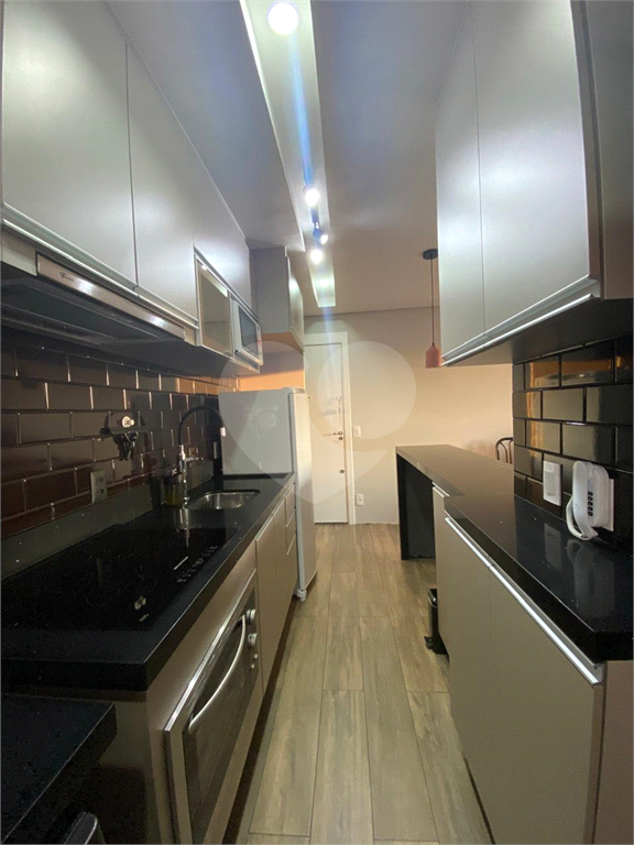 EXCELENTE APARTAMENTO Localizado no bairro do Bom Retiro próximo à Avenida Santos Dumont, com acesso