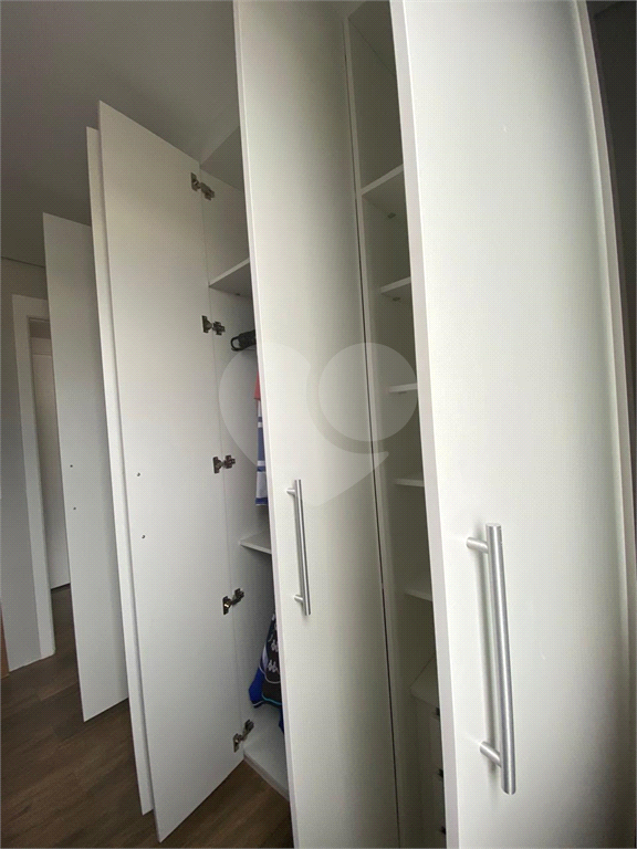 EXCELENTE APARTAMENTO Localizado no bairro do Bom Retiro próximo à Avenida Santos Dumont, com acesso
