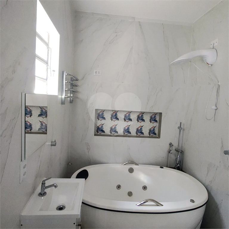 Casa à venda com 2 suítes na Água Fria