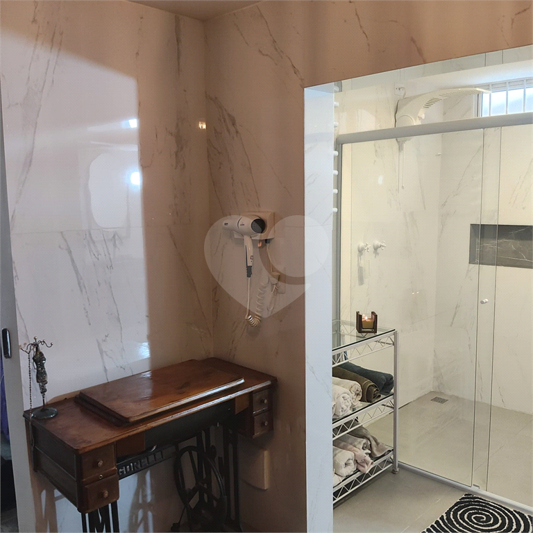 Casa à venda com 2 suítes na Água Fria