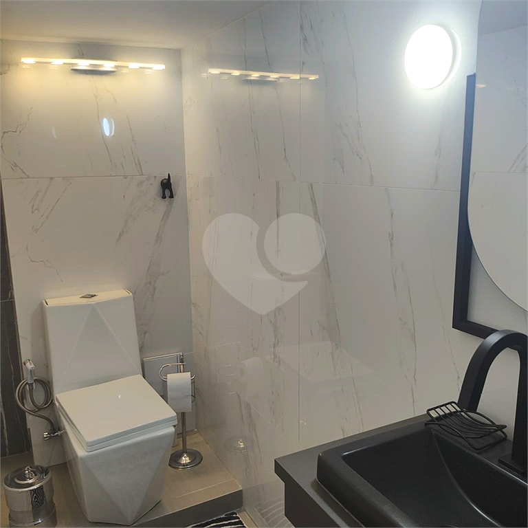 Casa à venda com 2 suítes na Água Fria