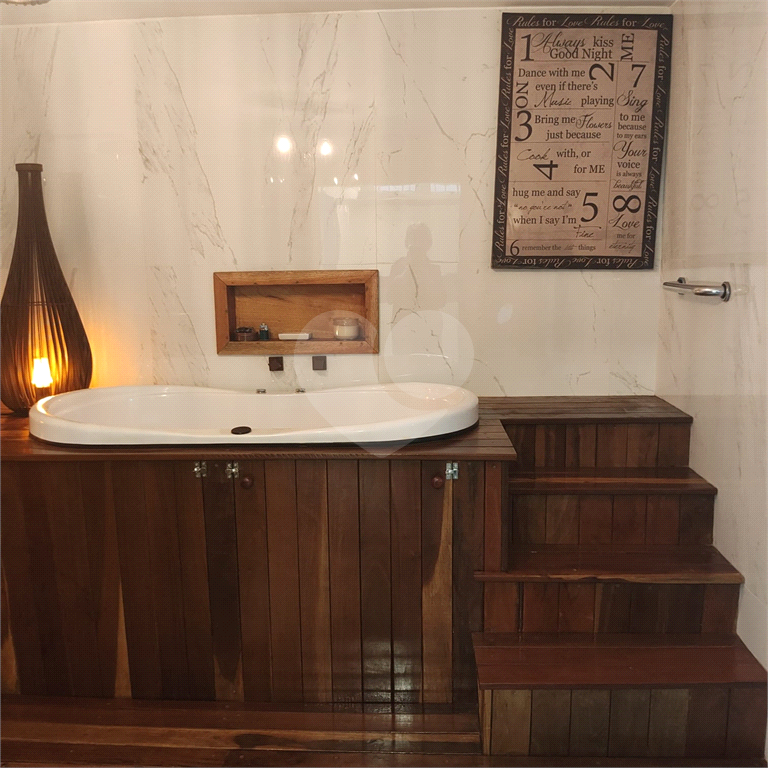 Casa à venda com 2 suítes na Água Fria