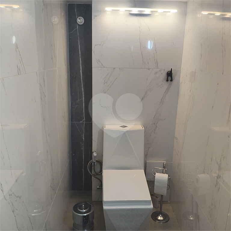Casa à venda com 2 suítes na Água Fria