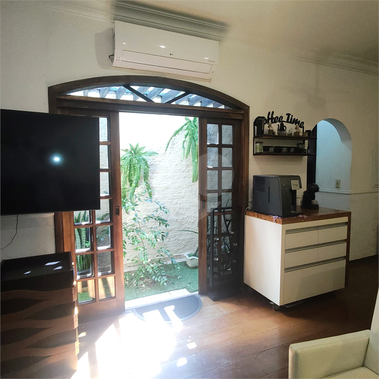 Casa à venda com 2 suítes na Água Fria