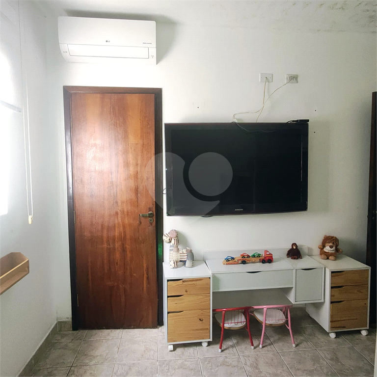Casa à venda com 2 suítes na Água Fria