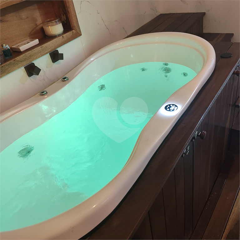 Casa à venda com 2 suítes na Água Fria
