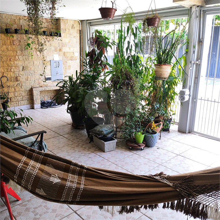 Casa à venda com 2 suítes na Água Fria