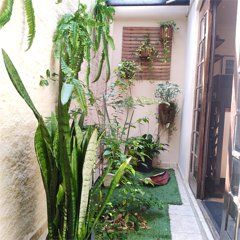 Casa à venda com 2 suítes na Água Fria