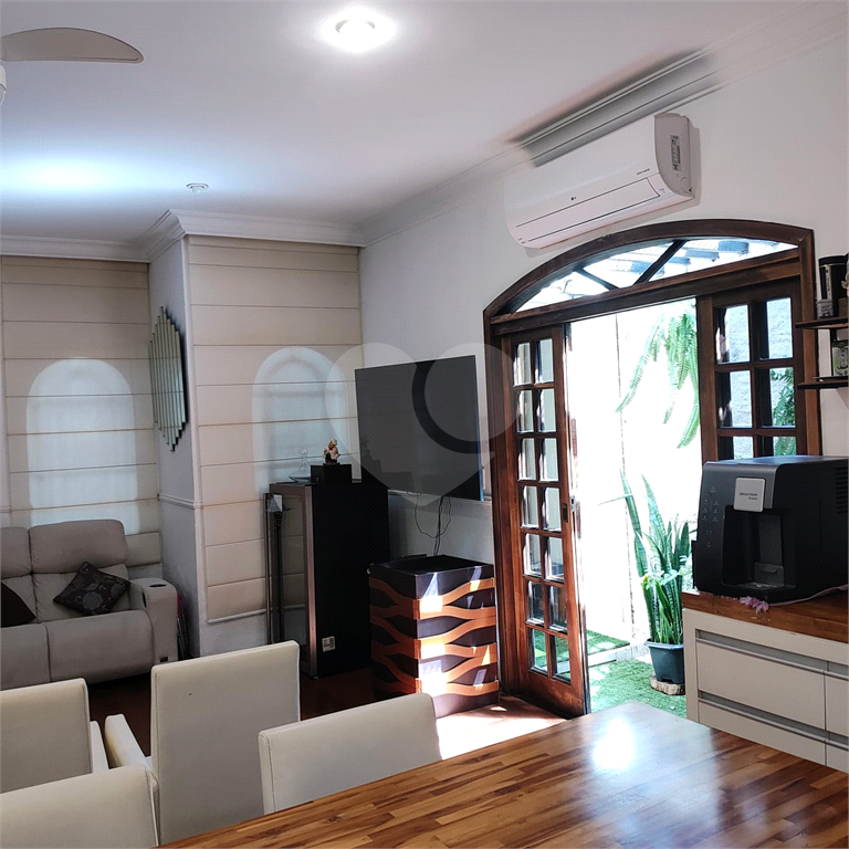 Casa à venda com 2 suítes na Água Fria