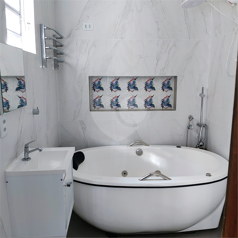Casa à venda com 2 suítes na Água Fria