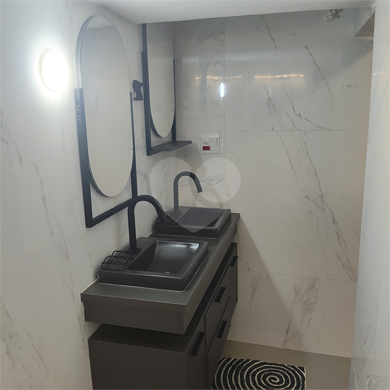 Casa à venda com 2 suítes na Água Fria