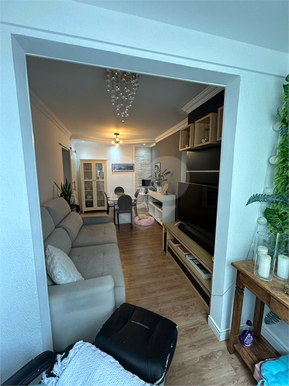 APARTAMENTO em VILA GUILHERME