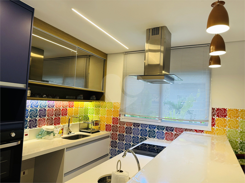 Casa no litoral norte nova e mobiliada 3 quartos, 1 suíte, 2 vagas, piscina, espaço gourmet Cambury