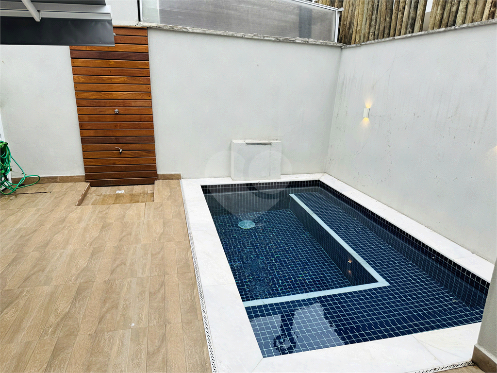 Casa no litoral norte nova e mobiliada 3 quartos, 1 suíte, 2 vagas, piscina, espaço gourmet Cambury