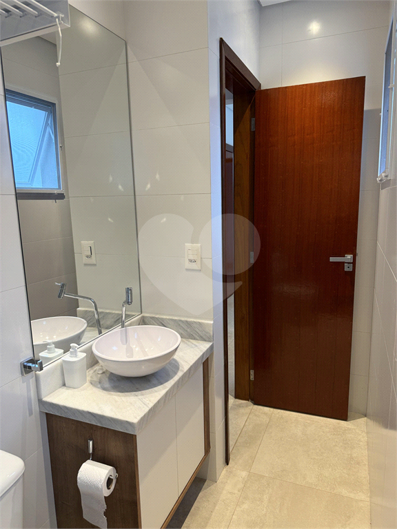 Casa no litoral norte nova e mobiliada 3 quartos, 1 suíte, 2 vagas, piscina, espaço gourmet Cambury