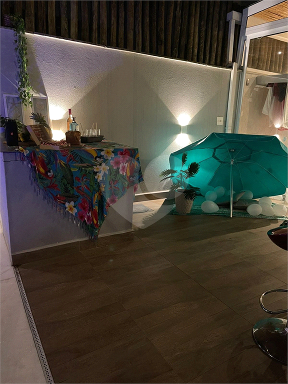 Casa no litoral norte nova e mobiliada 3 quartos, 1 suíte, 2 vagas, piscina, espaço gourmet Cambury