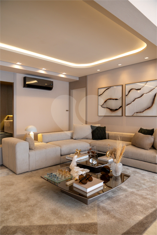 Alive Vila Prudente Lavvi: Apartamento de 188m² com 3 Suítes, Hall Privativo e Closet
