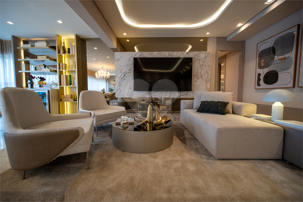 Alive Vila Prudente Lavvi: Apartamento de 188m² com 3 Suítes, Hall Privativo e Closet