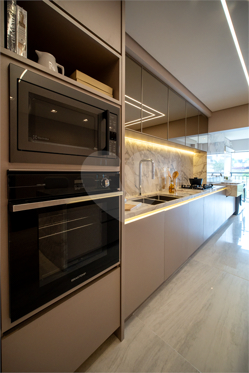 Alive Vila Prudente Lavvi: Apartamento de 188m² com 3 Suítes, Hall Privativo e Closet