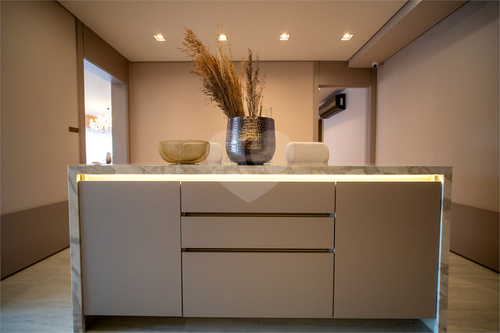 Alive Vila Prudente Lavvi: Apartamento de 188m² com 3 Suítes, Hall Privativo e Closet