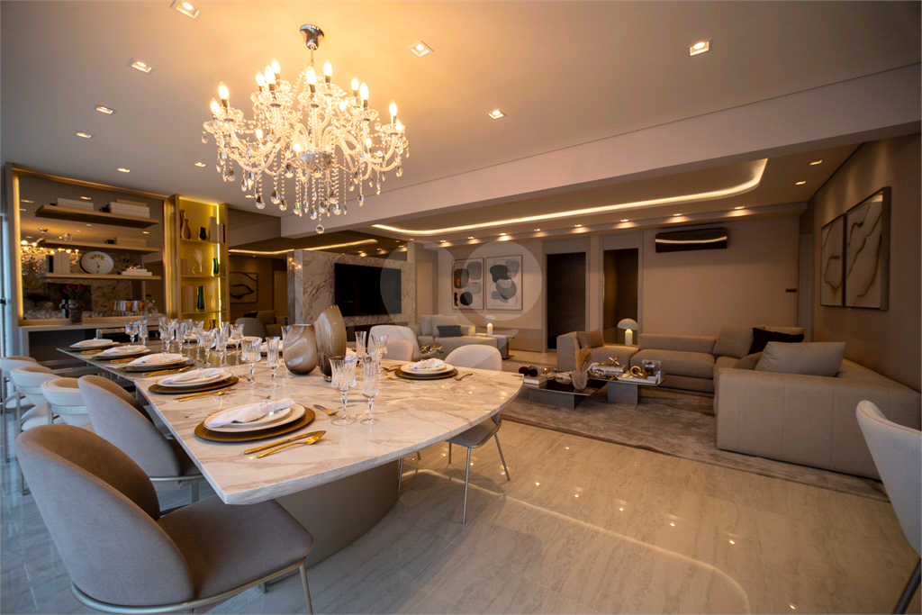 Alive Vila Prudente Lavvi: Apartamento de 188m² com 3 Suítes, Hall Privativo e Closet