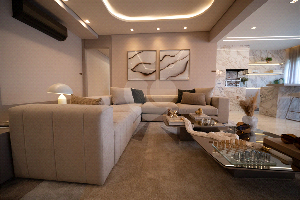 Alive Vila Prudente Lavvi: Apartamento de 188m² com 3 Suítes, Hall Privativo e Closet