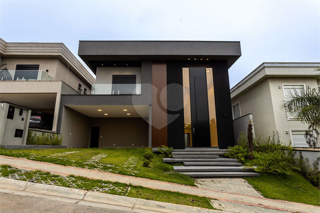 Casa a venda em  Residencial Itahyê | 5 Suítes.







