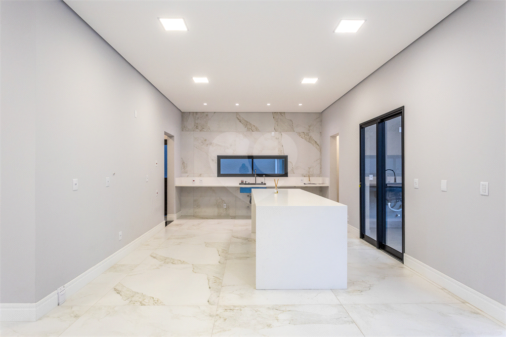 Casa a venda em  Residencial Itahyê | 5 Suítes.







