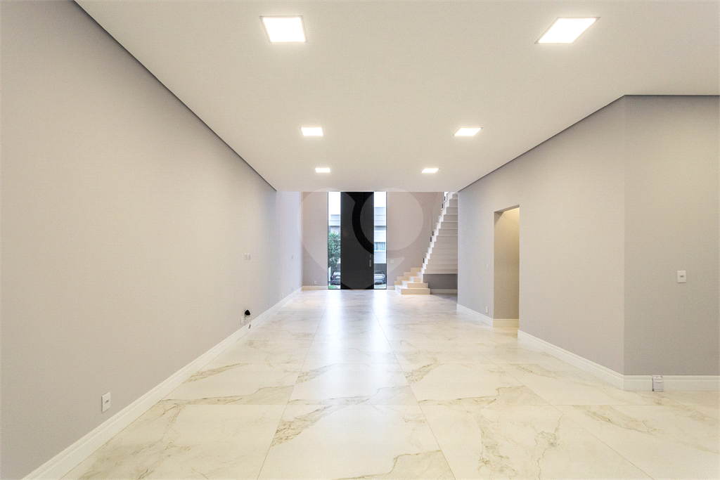 Casa a venda em  Residencial Itahyê | 5 Suítes.







