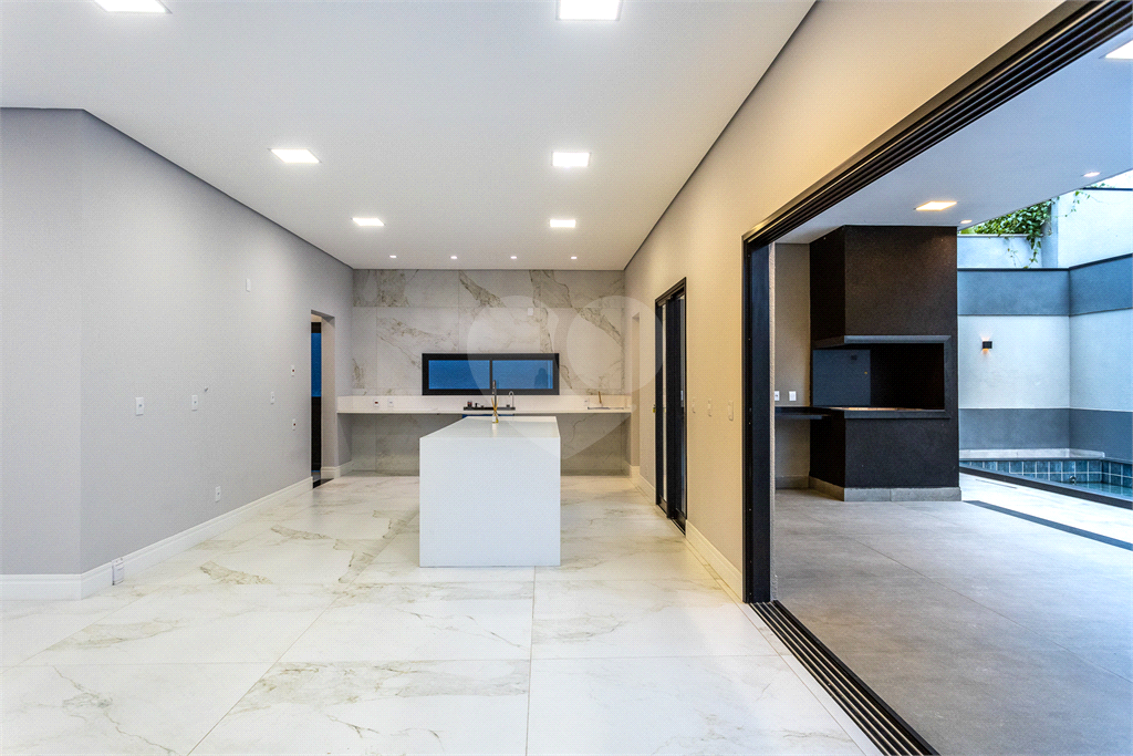 Casa a venda em  Residencial Itahyê | 5 Suítes.







