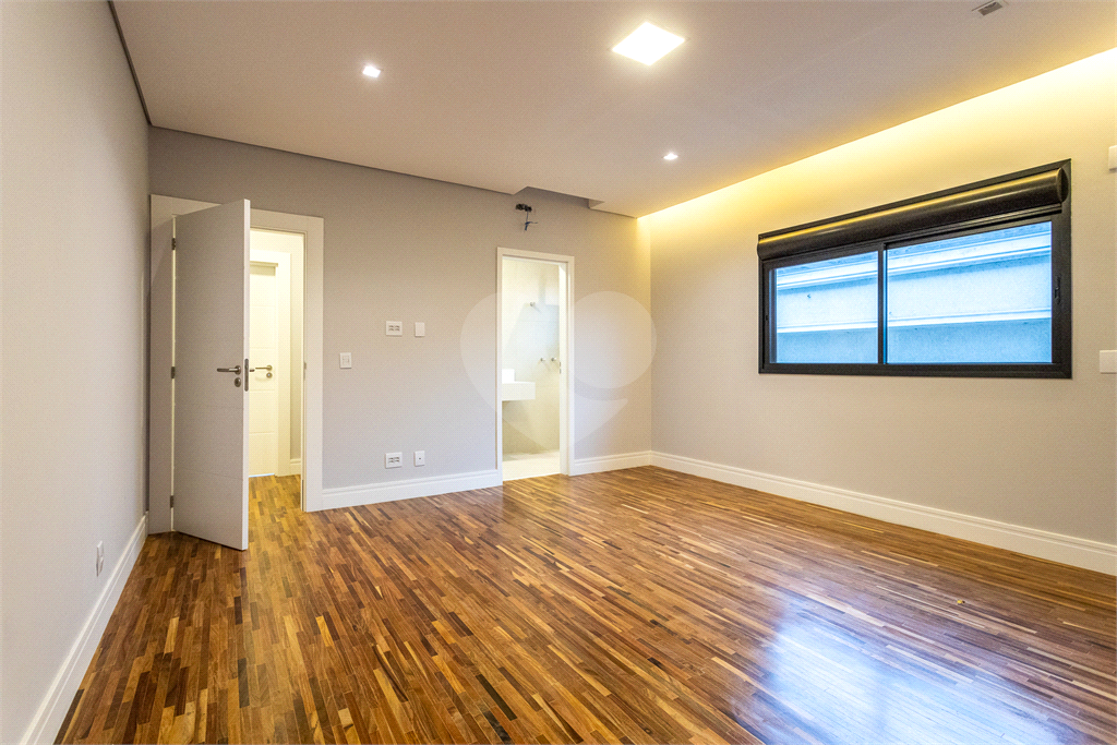 Casa a venda em  Residencial Itahyê | 5 Suítes.







