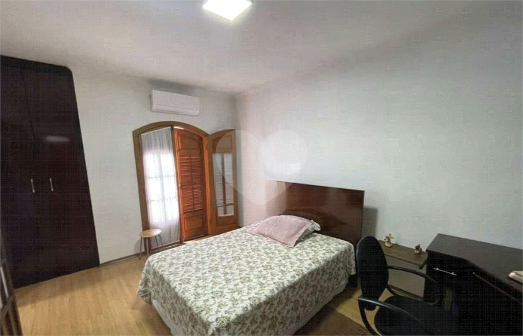 Casa à Venda 300m²| 3 Suítes| Churrasqueira| Piscina| 5 Vagas na Vila Maria