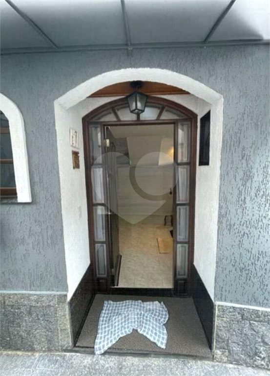 Casa à Venda 300m²| 3 Suítes| Churrasqueira| Piscina| 5 Vagas na Vila Maria