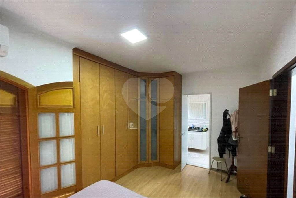 Casa à Venda 300m²| 3 Suítes| Churrasqueira| Piscina| 5 Vagas na Vila Maria