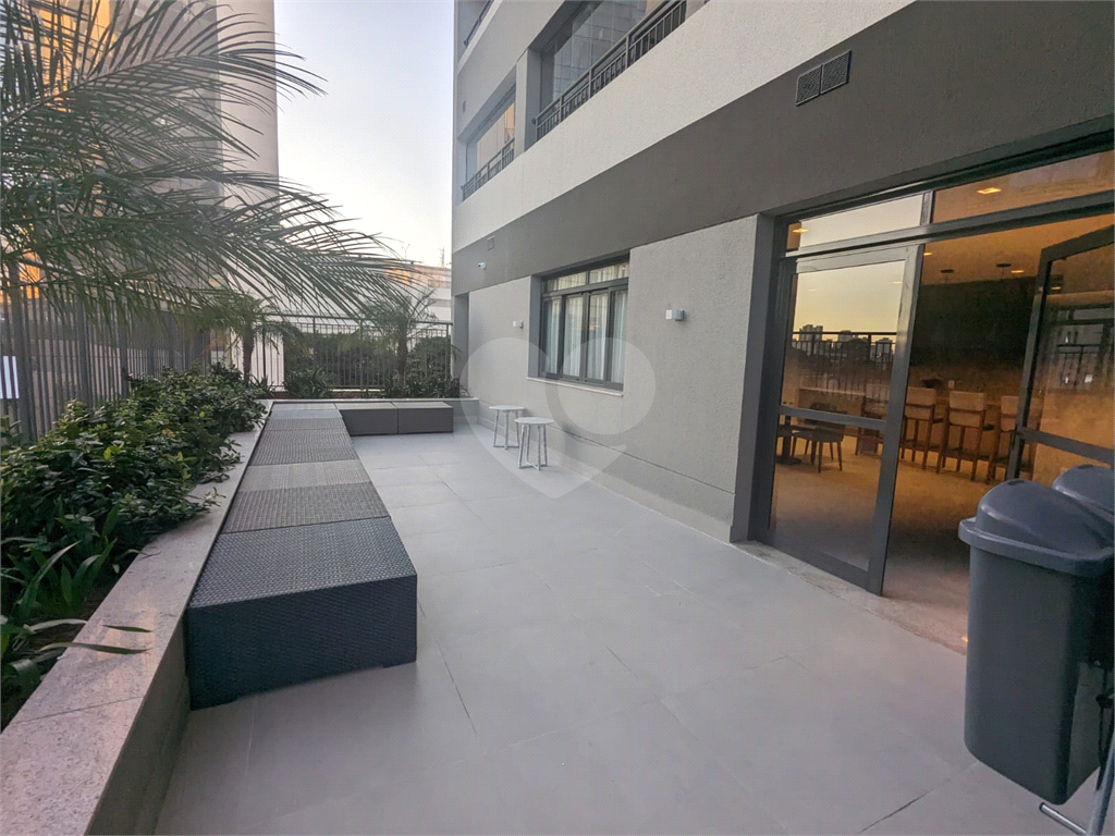 Apartamento de 1 dormitório  – 63m² – 1 vaga de garagem à 300 metros do metrô Tucuruvi 
