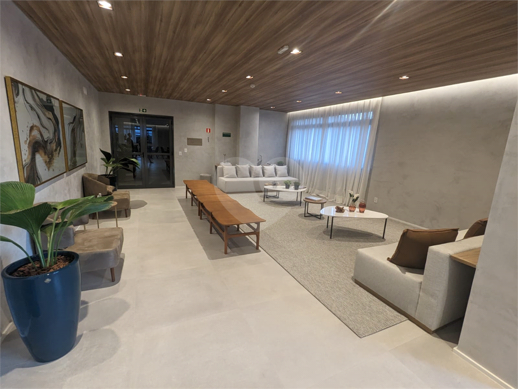 Apartamento de 1 dormitório  – 63m² – 1 vaga de garagem à 300 metros do metrô Tucuruvi 
