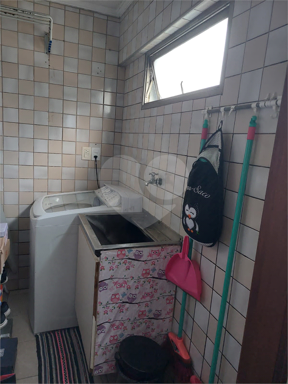 Apto Amplo Jd Sao Paulo, 02 dorimit, Sala com Sacada, 01 wc.  Cozinha Ampla. 02 Vagas 