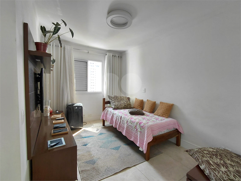 Imóvel com 96m² sala de 2 ambientes com varanda, 3 quartos, 2 vagas com lazer Vila Romana