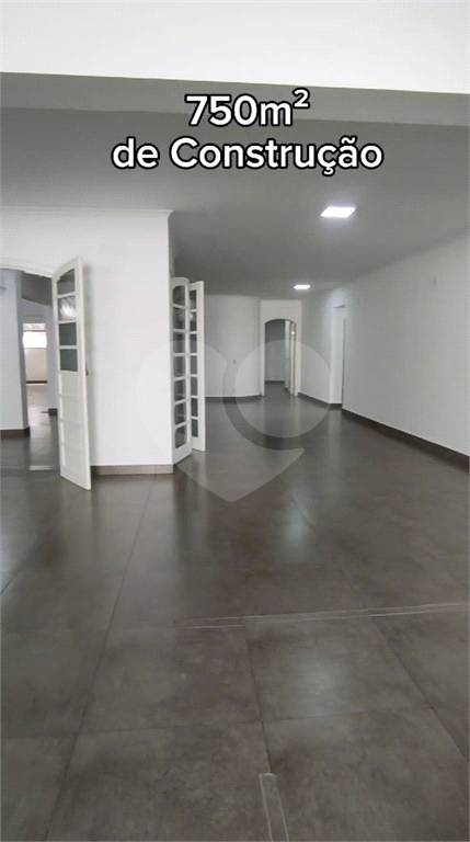 Casa para alugar com 7 quartos, 750m² - Foto 9