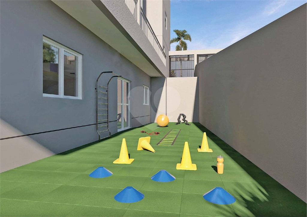 Apartamento de 38m² com 2 Dormitórios e Vaga de Garagem