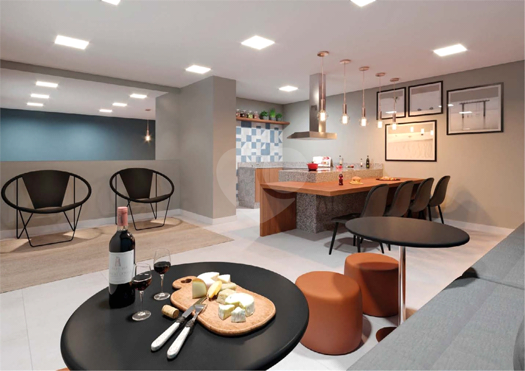 Apartamento de 38m² com 2 Dormitórios e Vaga de Garagem