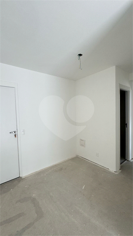 Imóvel 41m², récem entregue, possui 2 dorm. lazer completo Lapa