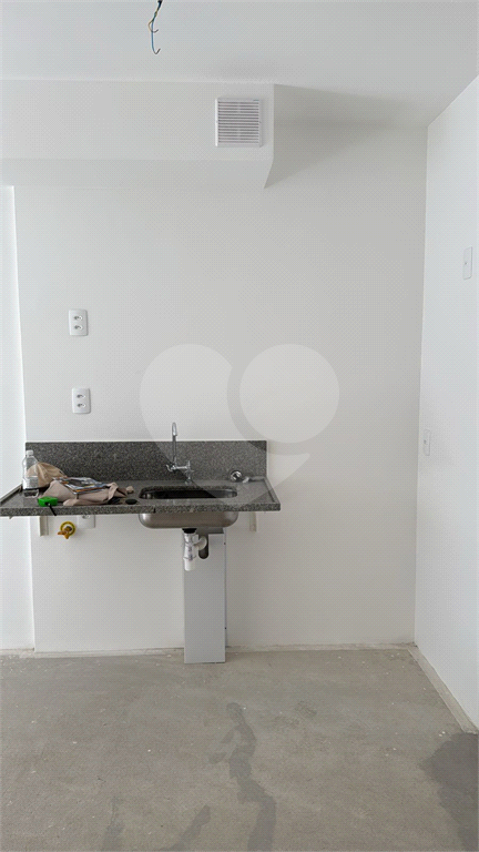 Imóvel 41m², récem entregue, possui 2 dorm. lazer completo Lapa